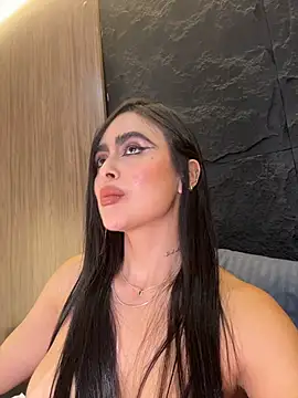 Alexandra_duque
