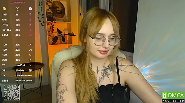 AdeLuna - topless