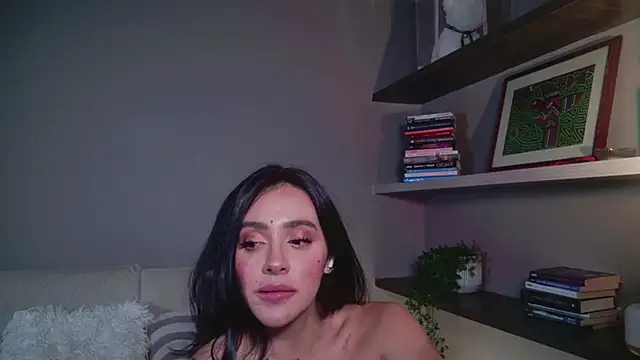 Milana_De - tease with ice (tits)