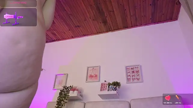 Malka_Burning - VIBRATOR IN ASS 💕