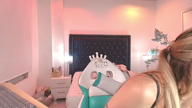 Juliieta_gray