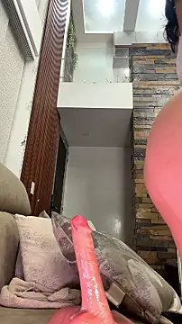 HannaBeckett - DILDO FUCK+ CREAM TITS😏🍆