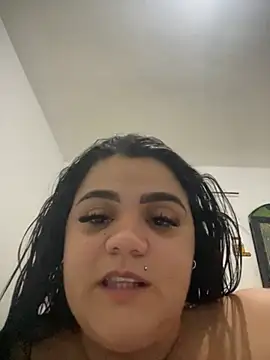 MorenaCariok - Suruba com minha amg e um velho