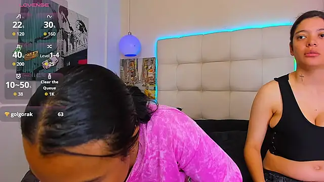 Luna_Cami4 - fingers in the vagina