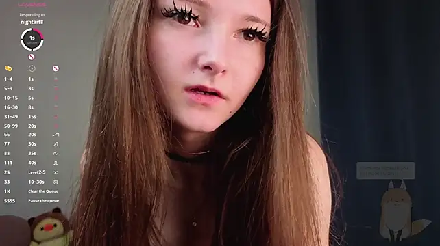 DongMoolt - 2 fingers in pussy