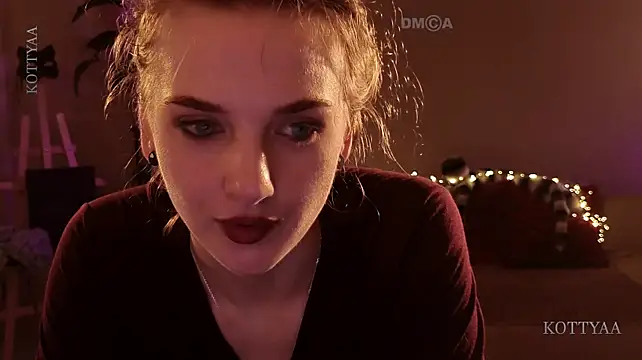 -Kottyaa- - stripteas