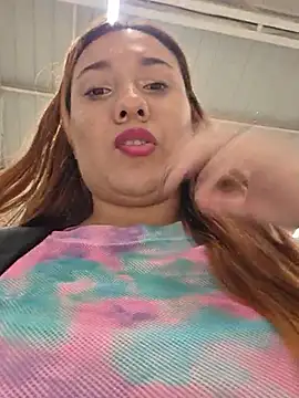 Blushing_Katy - BRA OFF IN MALL