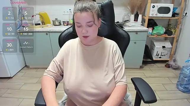 LinaElasm - oil boobs