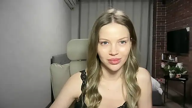 EmmyMills