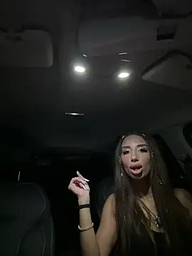 BlueEyes_BB - Show boobs to a stranger