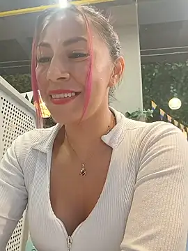 Tatianabelli - Let me see your outfit
