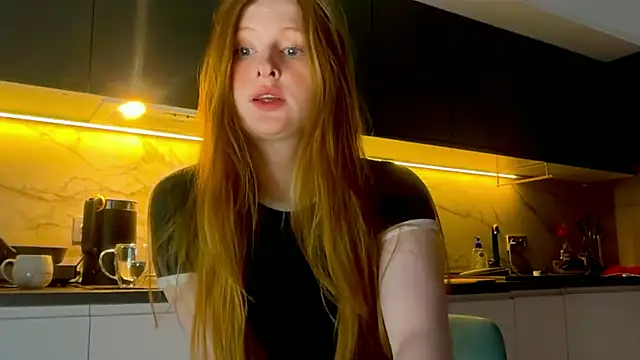 LuxXAngel - dildo in pussy