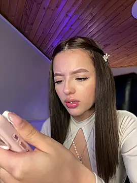 Sofia18_pinkk - Show nipples🥺