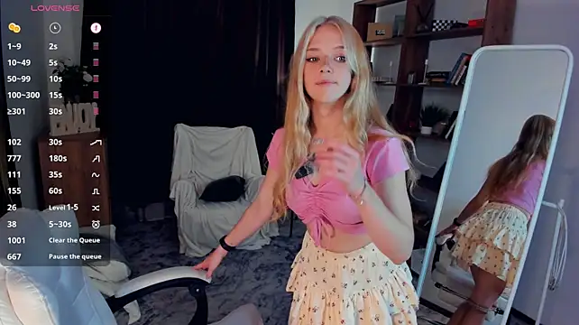 AleneHayek - Tease you with my panties