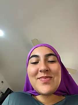 Malika_Noor - total naked 5min