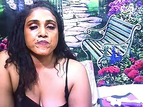 IndianSexyLady20 - Get me naked 😽Gents