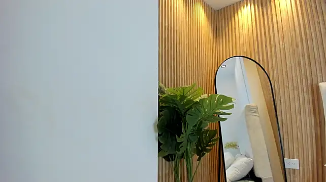 KaliBloom - TAKE OFF BRA + BLOWJOB + SALIVA