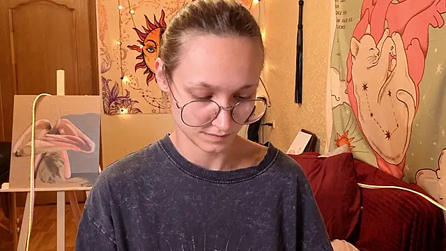 Stella_naughty - show secret tattoo