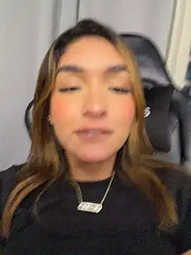 Jenn_fit - SHOW ASS IN PUBLIC