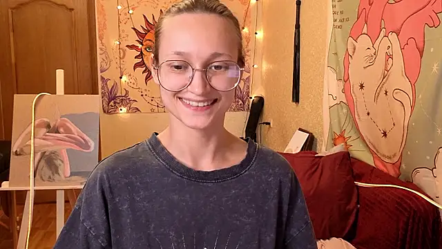 Stella_naughty - show secret tattoo