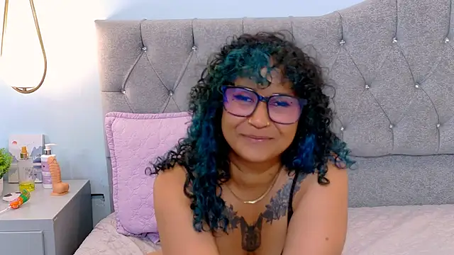 Bella_trix01 - 5 slaps on the buttocks.🍑🍑😘