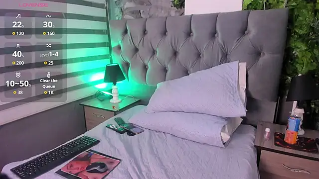 Lorena_thopms - Blowjob and spank face x3