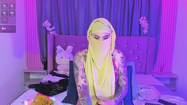 Nayla-Mouna - play ass spank ass