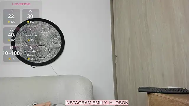Emily_huddson_ - hi