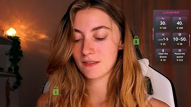 Lady_curls - be full naked 10 min