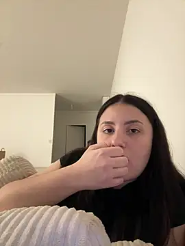 Angela80 - Complètement nue