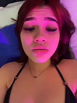 Lily_Woodz - naked + oil all over the body 🥰