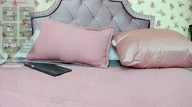 Ariana_moon00 - SHAKING BOOBS