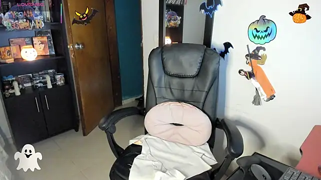 Peanut_tangerine - naked+ 5 min control lush ticket 8