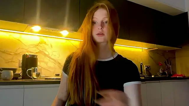 LuxXAngel - dildo in pussy