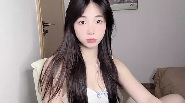 Louise-3 - 无内M腿+控制3分钟