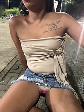 Broken_Latina_Whores_JE - Show tits 🥰