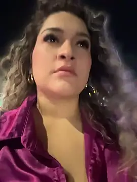 Sara_smiiith211 - public breast exhibition