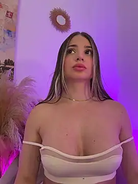 Ashleyjenner_ - Full naked 💜