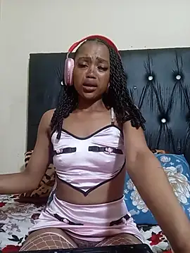 GoodinbedAfricann - finger pussy