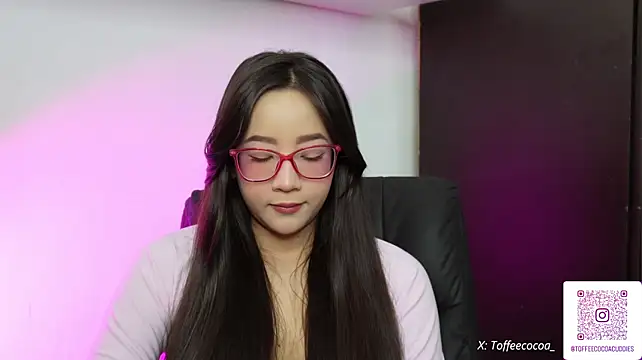 Sophi_lii - Suck finger