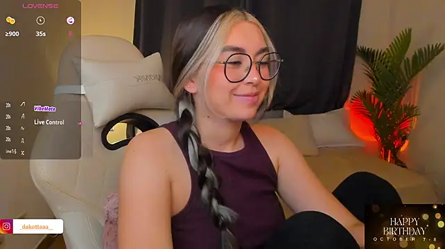 dakottaa_