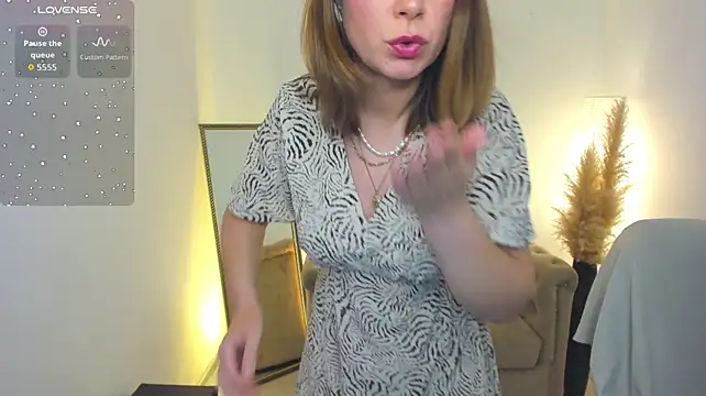 Brooke_lover - shake ass in doggy ;)