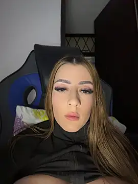 LuluSwet - Fingers in my pussy💦
