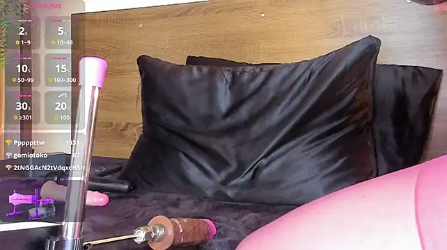 Carmila_Vamp - plug anal