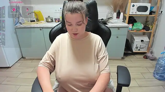 LinaElasm - oil boobs