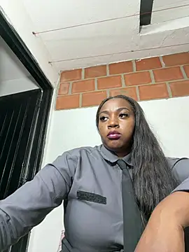 CiaraEbony - ♥ naked and squirt in the office♥
