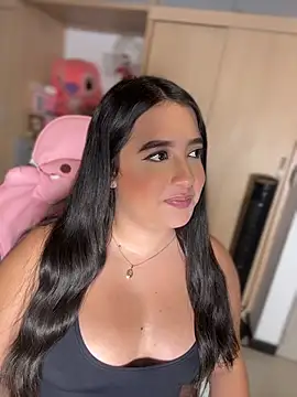 Emiily_Moore1 - Make me wet 💧
