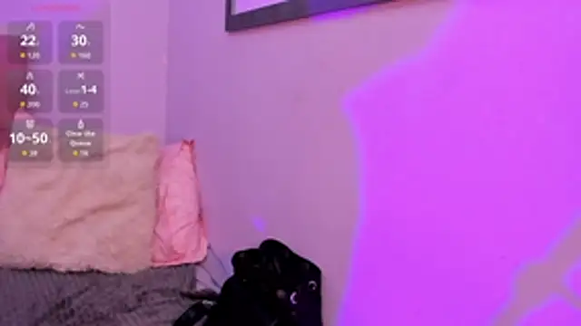 Amber_Laurentt - panty off + rub pussy with milk 😈😈