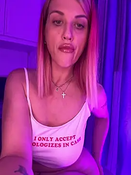 Alessia-Bloom - Dildo pussy + video best tipper