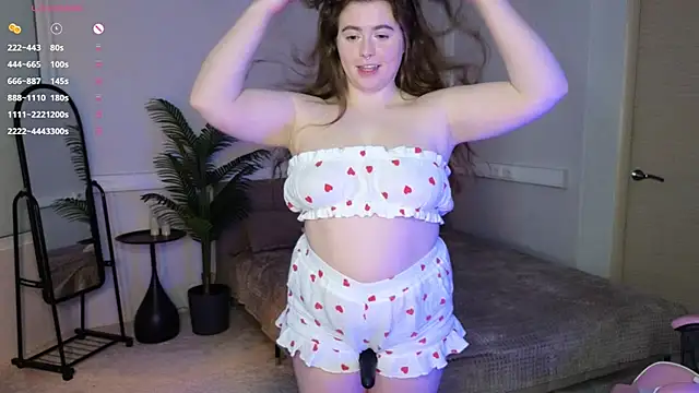 LovingWhisperr - show underboobs